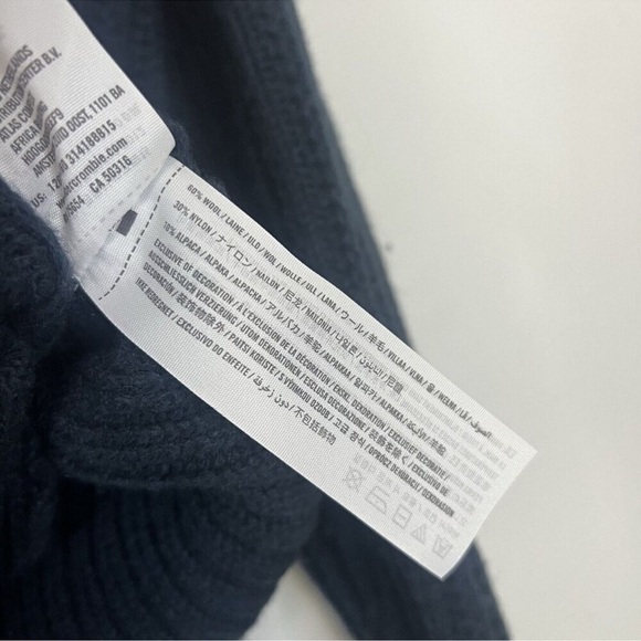 Abercrombie & Fitch Navy Alpaca / Wool Blend Ribbed Knit Cardigan - Picture 4 of 5